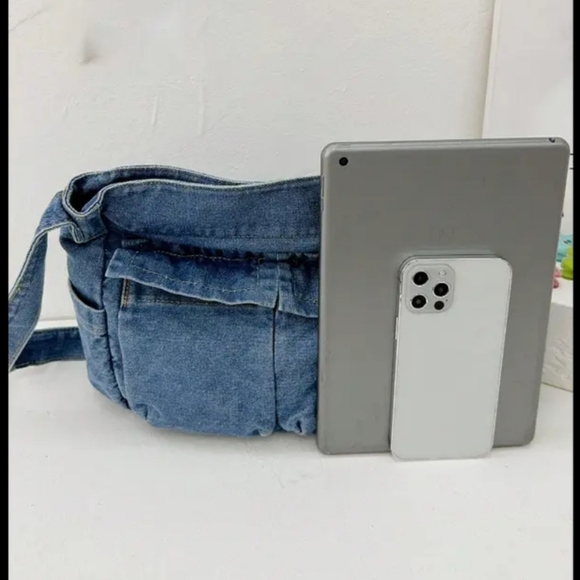 Restocked! NEW!  Trending denim tote bag.   Size medium - Picture 6 of 11